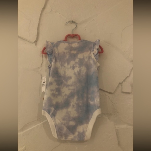 NWT Baby gap body suit - Picture 3 of 4
